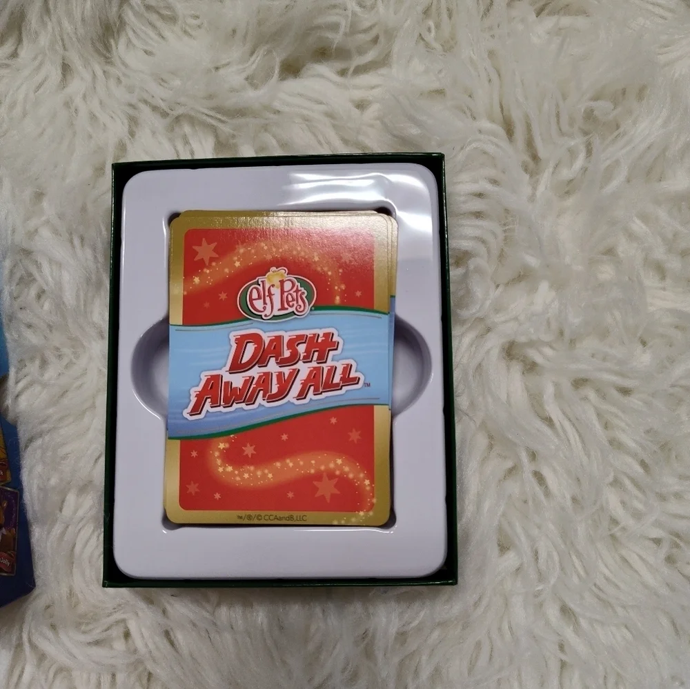 Elf on the Shelf Pets Dash Away All Card Game